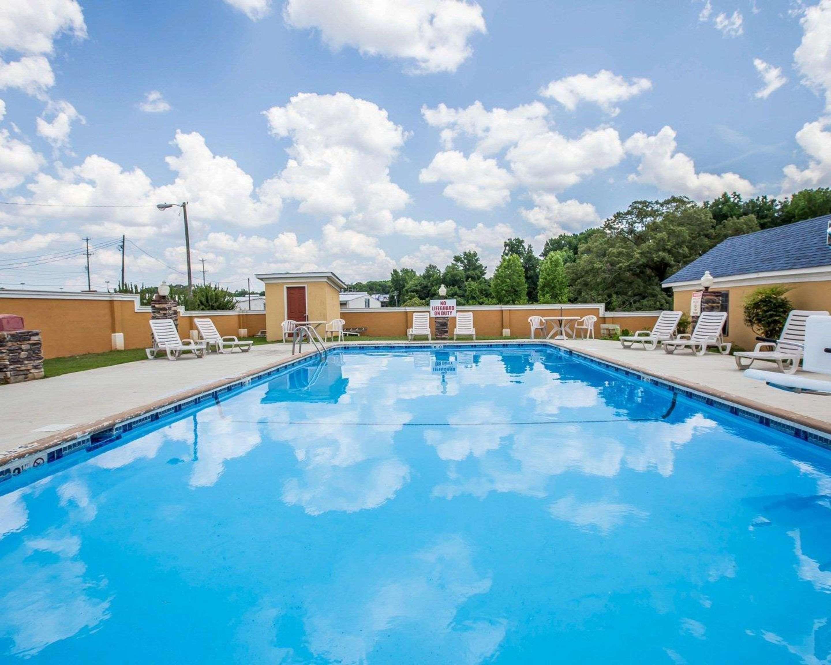 Quality Inn Greenwood Hwy 25 Exterior photo